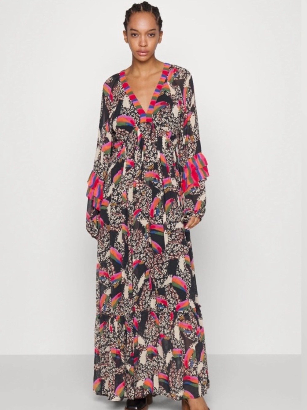 NWOT Farm Rio Leopard Toucans Print Ruffle
Flowy Maxi Dress